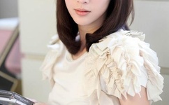 亚欧乱码卡一卡二卡新区